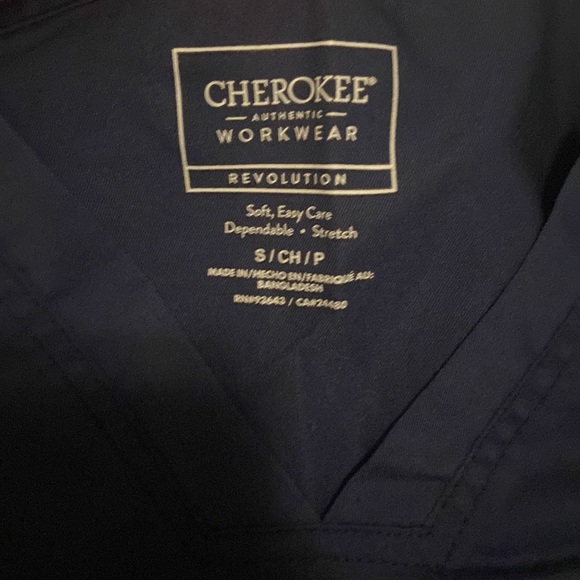 Blue scrubs. Cherokee workwear revolution. Size small petite. Like new!!! - Picture 6 of 7
